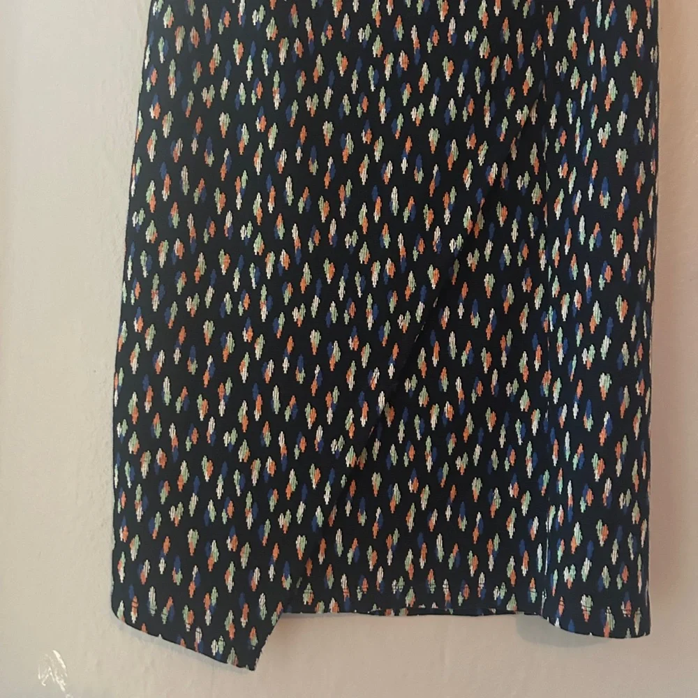 Anthropologie Debra Blue Patterned Pencil Faux Wrap Skirt - Picture 7 of 7
